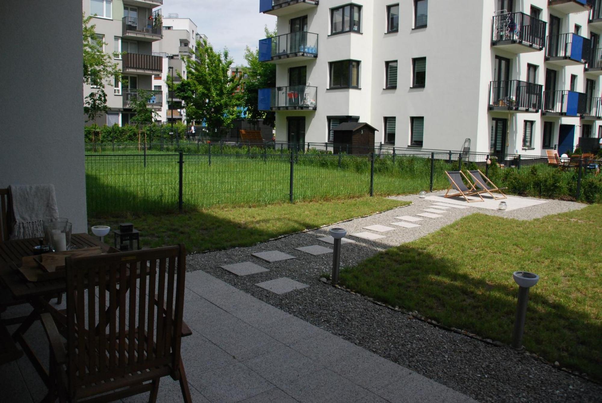 Relax&Comfort New Waw 50 Sqm With Terrace, Garden, Free Parking And Ac Warsawa Bagian luar foto