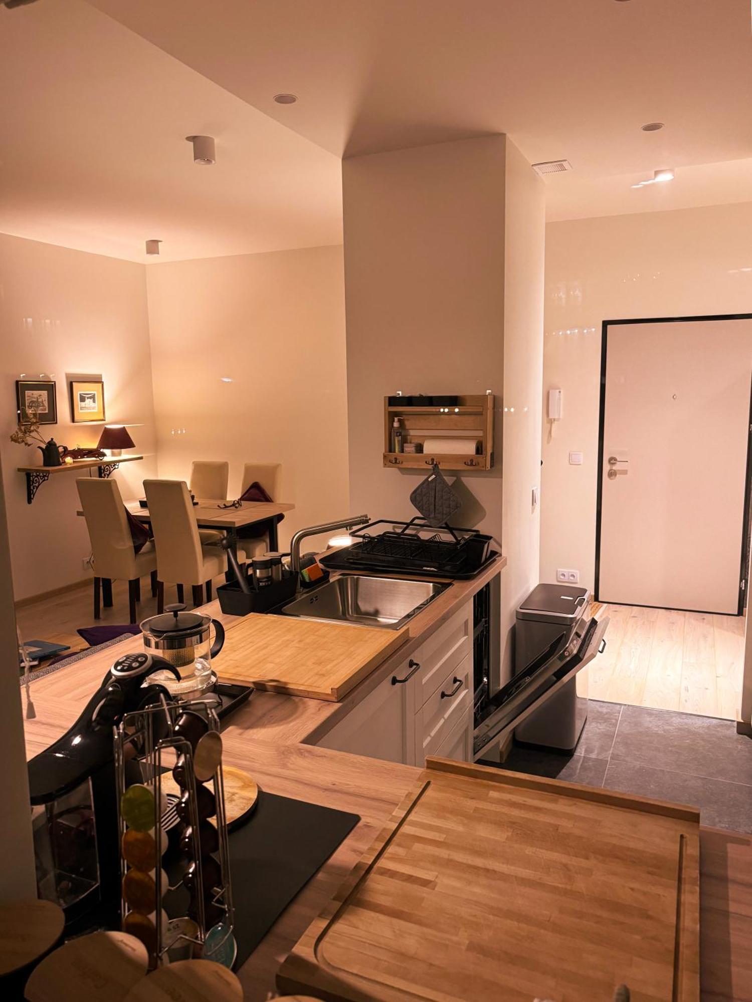 Relax&Comfort New Waw 50 Sqm With Terrace, Garden, Free Parking And Ac Warsawa Bagian luar foto