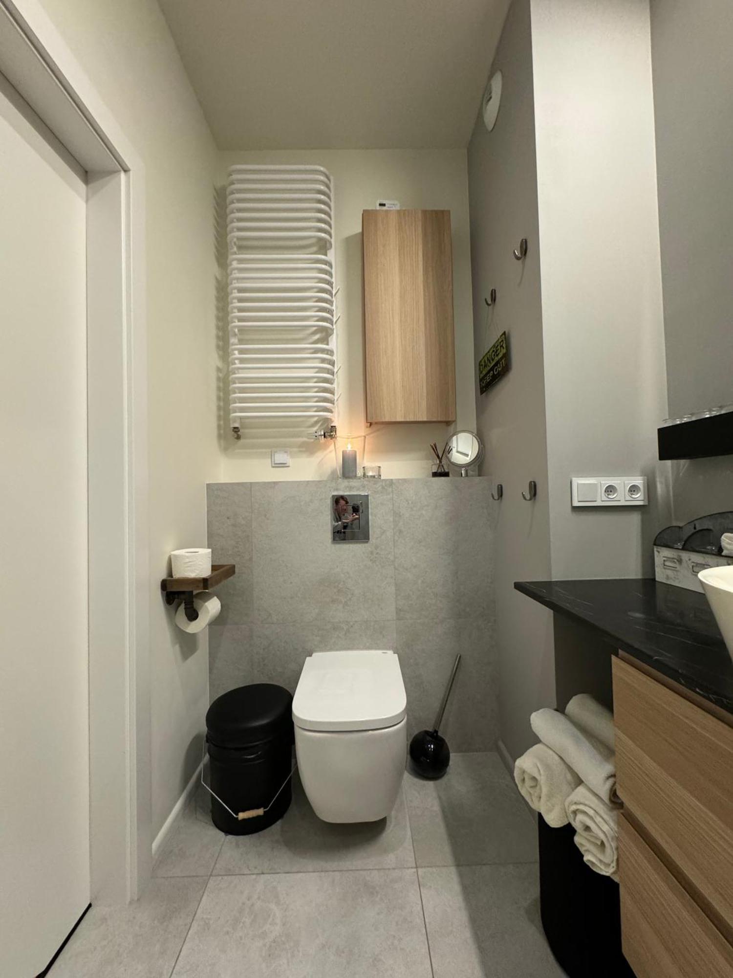 Relax&Comfort New Waw 50 Sqm With Terrace, Garden, Free Parking And Ac Warsawa Bagian luar foto