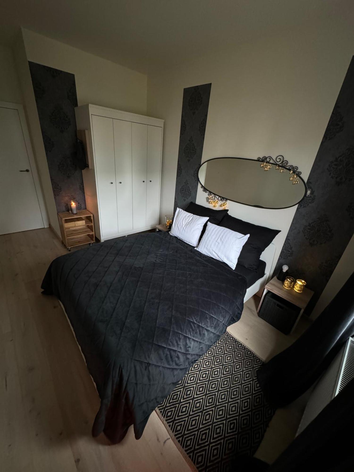 Relax&Comfort New Waw 50 Sqm With Terrace, Garden, Free Parking And Ac Warsawa Bagian luar foto